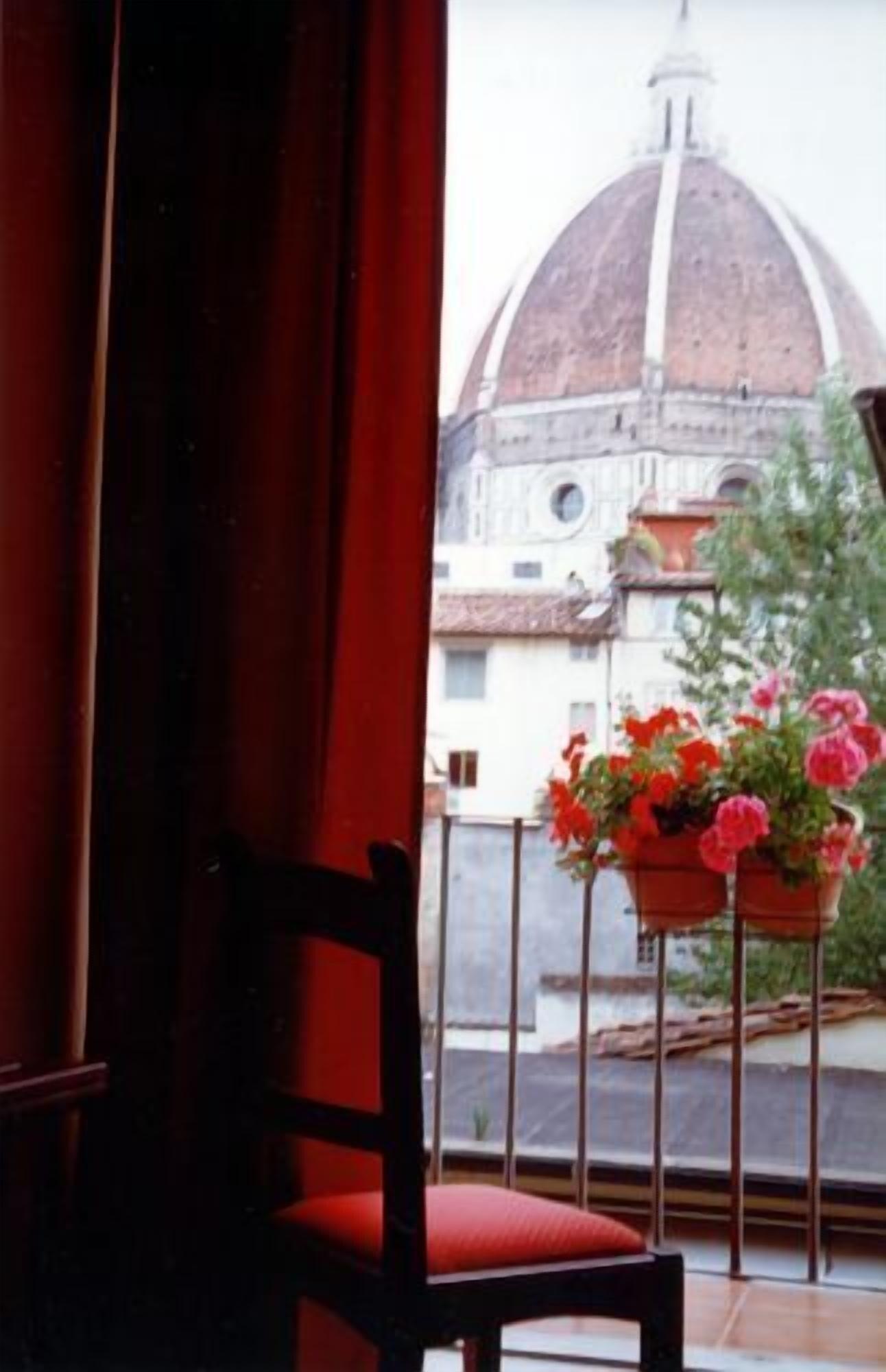 Hotel California Флоренция Экстерьер фото